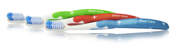 Набор трех зубных щеток Silver Care жесткие